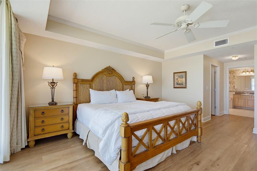 For Sale: $1,929,000 (4 beds, 4 baths, 3264 Square Feet)