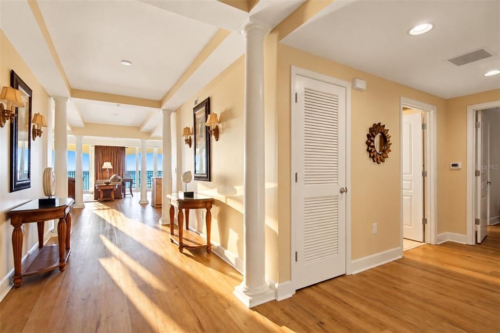 For Sale: $1,929,000 (4 beds, 4 baths, 3264 Square Feet)