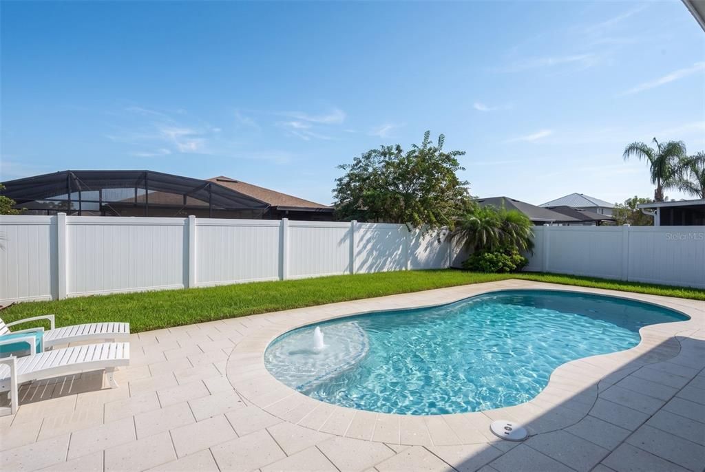 For Rent: $3,400 (4 beds, 2 baths, 1828 Square Feet)