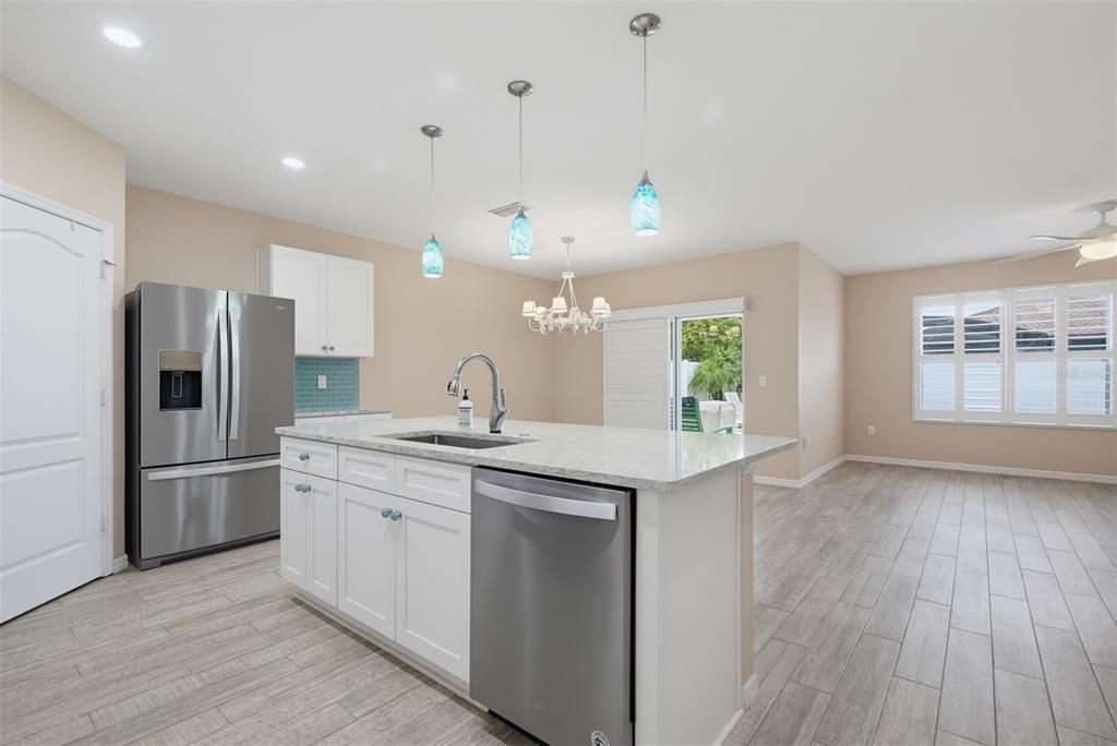 For Rent: $3,400 (4 beds, 2 baths, 1828 Square Feet)
