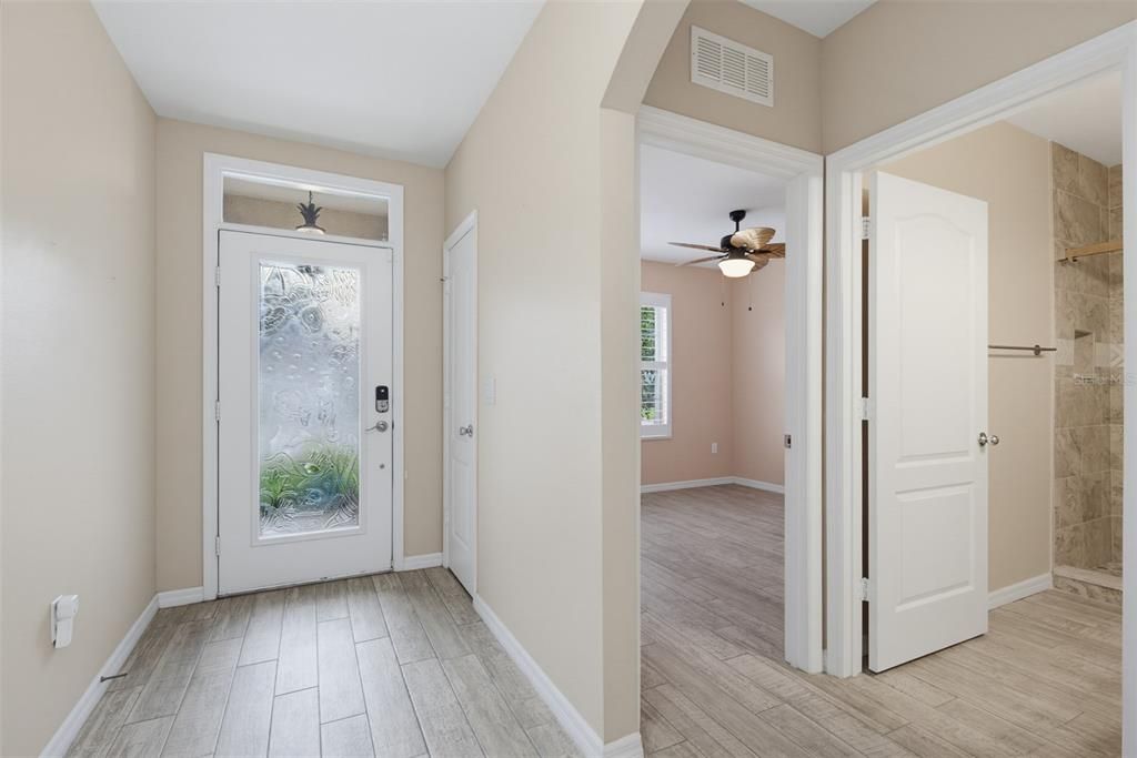 For Rent: $3,400 (4 beds, 2 baths, 1828 Square Feet)