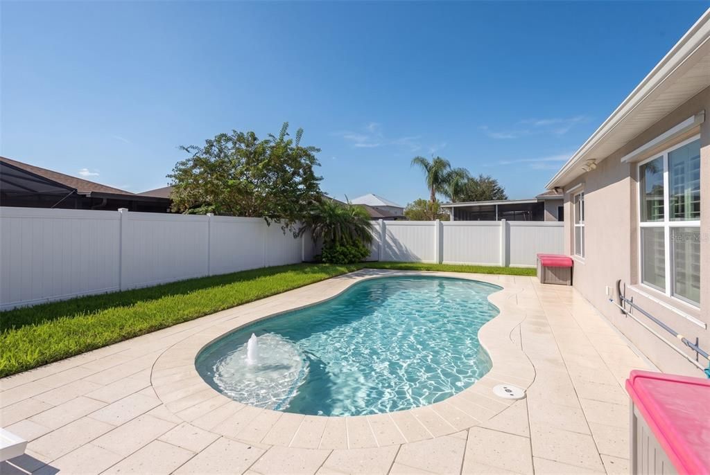 For Rent: $3,400 (4 beds, 2 baths, 1828 Square Feet)
