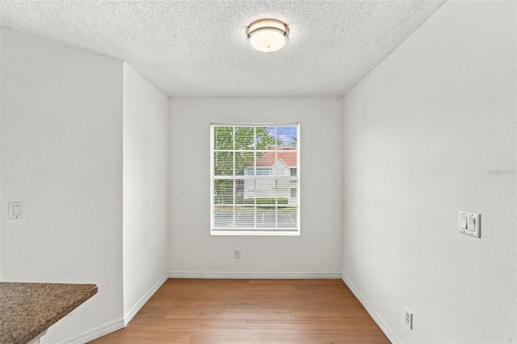 For Sale: $158,000 (1 beds, 1 baths, 754 Square Feet)