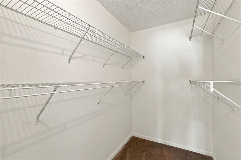 For Sale: $158,000 (1 beds, 1 baths, 754 Square Feet)