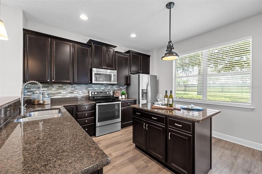 For Sale: $299,900 (3 beds, 2 baths, 2130 Square Feet)