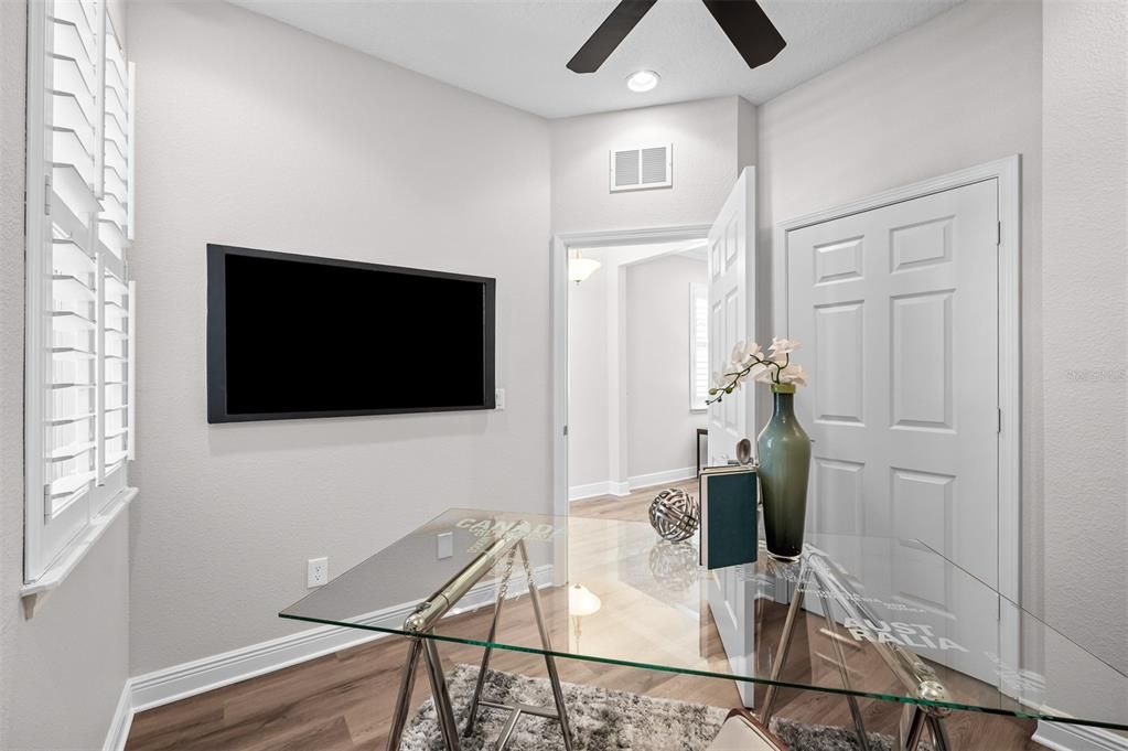 For Sale: $299,900 (3 beds, 2 baths, 2130 Square Feet)