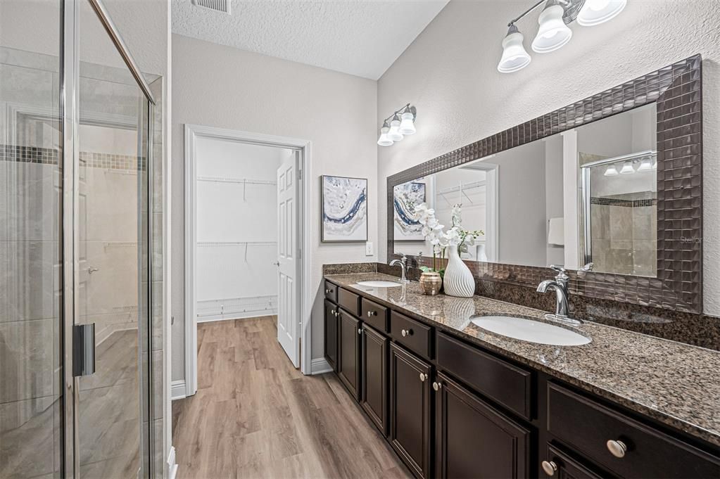 For Sale: $299,900 (3 beds, 2 baths, 2130 Square Feet)