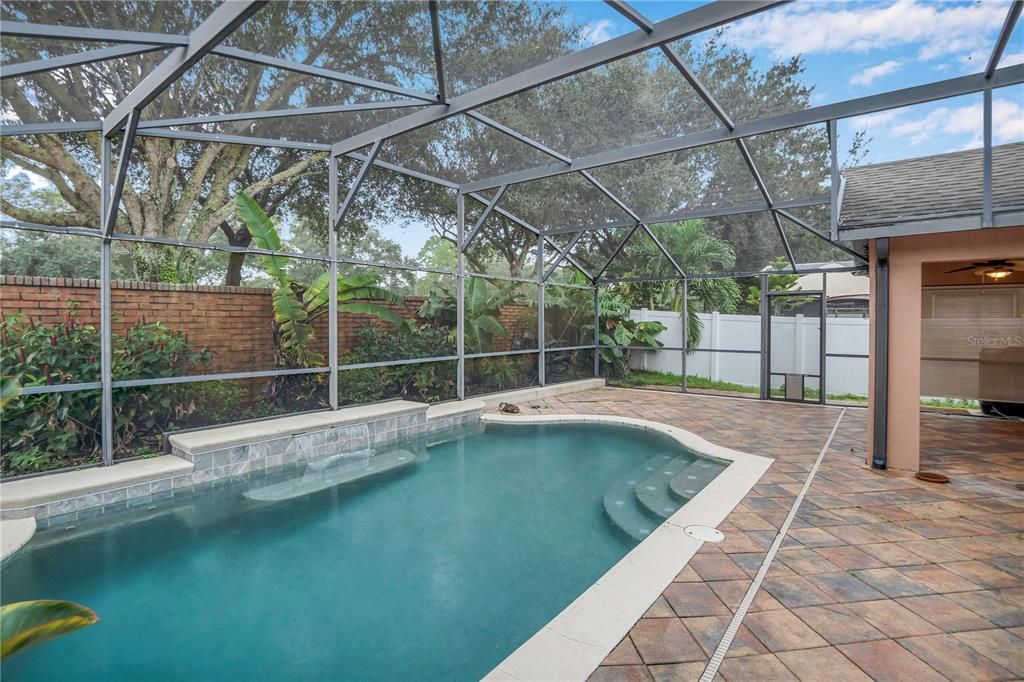 For Rent: $2,950 (3 beds, 2 baths, 1583 Square Feet)