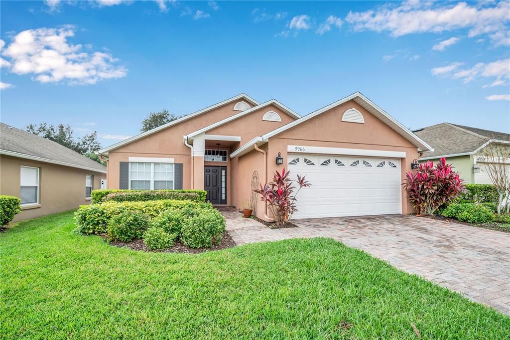 For Rent: $2,950 (3 beds, 2 baths, 1583 Square Feet)