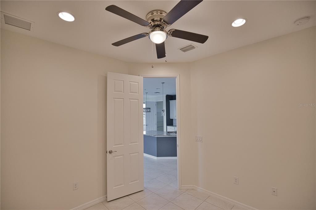 For Rent: $2,700 (3 beds, 2 baths, 1661 Square Feet)