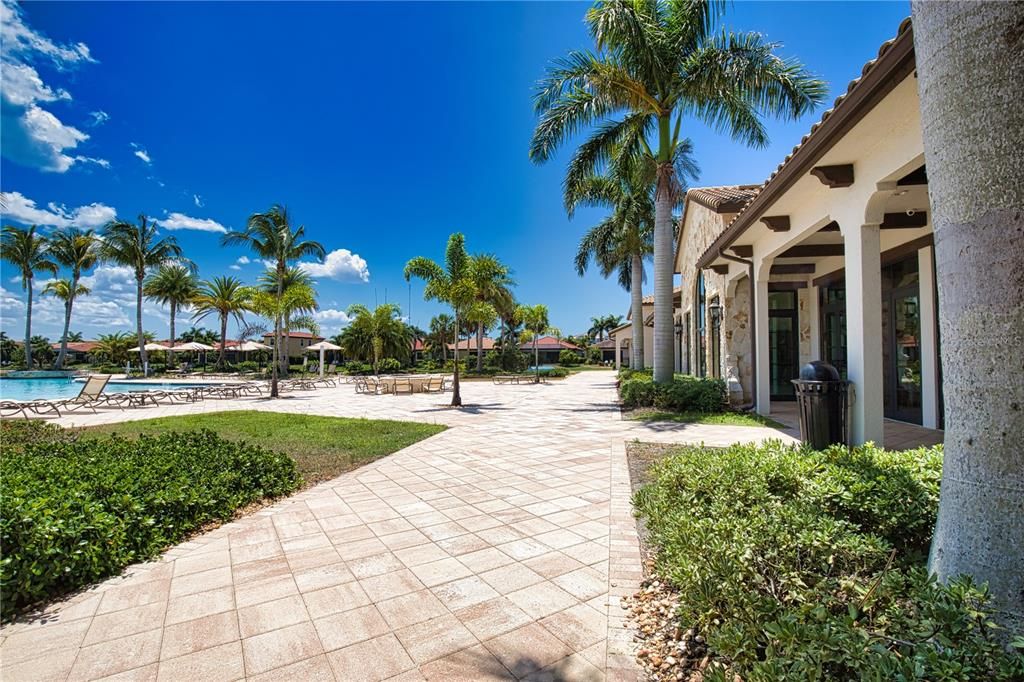 For Rent: $2,700 (3 beds, 2 baths, 1661 Square Feet)