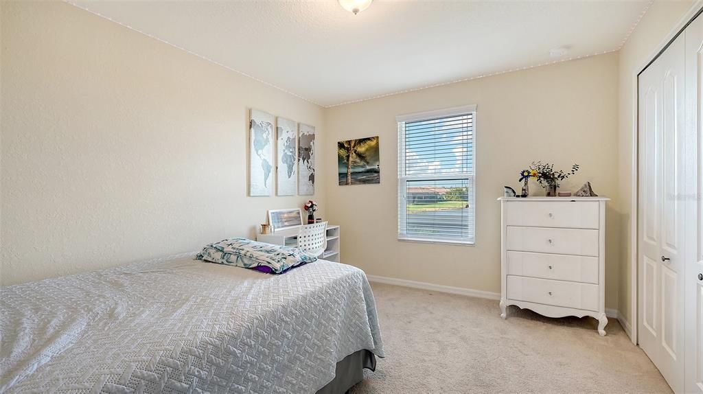 For Sale: $880,000 (6 beds, 4 baths, 3934 Square Feet)