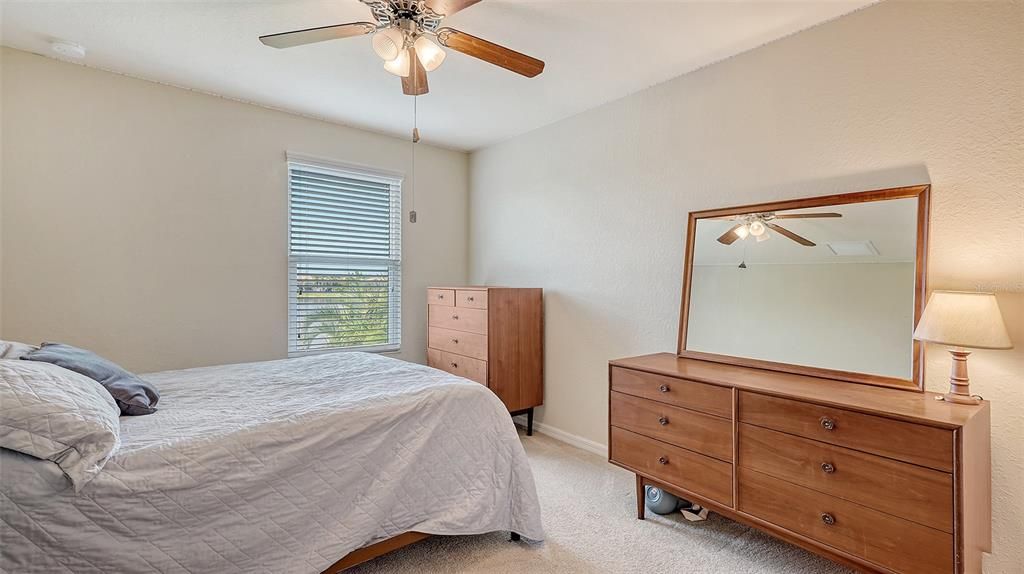 For Sale: $880,000 (6 beds, 4 baths, 3934 Square Feet)