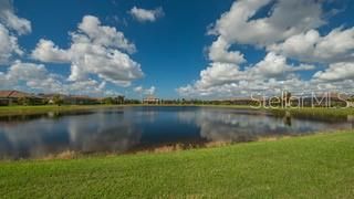 For Sale: $880,000 (6 beds, 4 baths, 3934 Square Feet)