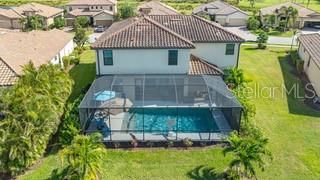 For Sale: $880,000 (6 beds, 4 baths, 3934 Square Feet)