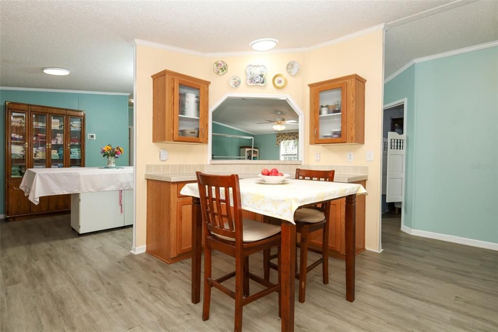 For Sale: $445,000 (6 beds, 4 baths, 3360 Square Feet)