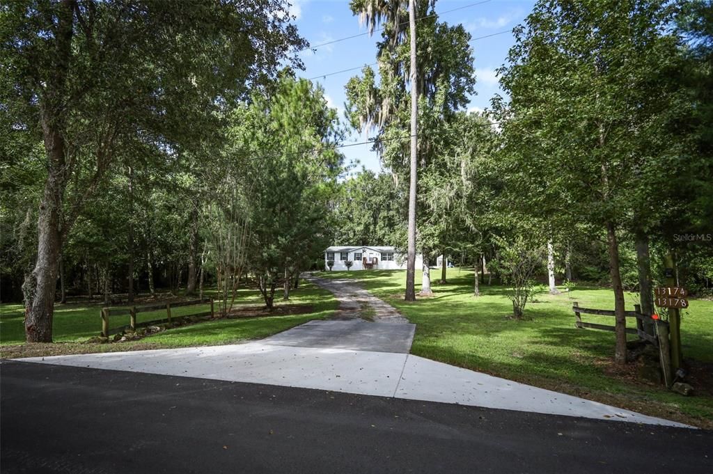 For Sale: $445,000 (6 beds, 4 baths, 3360 Square Feet)