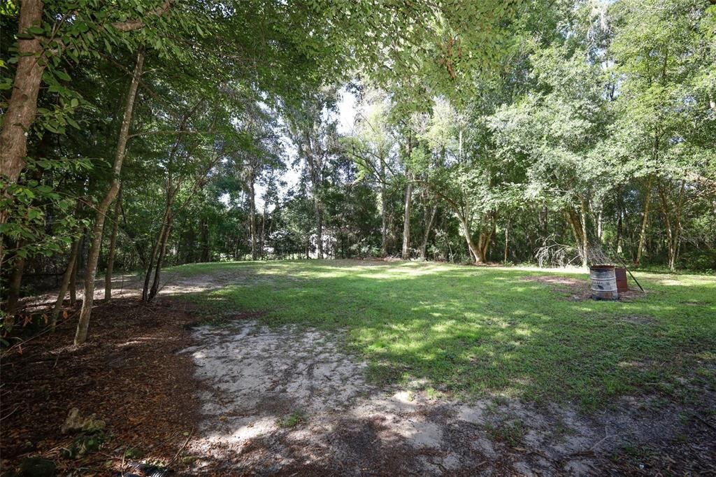 For Sale: $445,000 (6 beds, 4 baths, 3360 Square Feet)