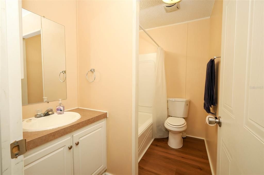 For Sale: $445,000 (6 beds, 4 baths, 3360 Square Feet)