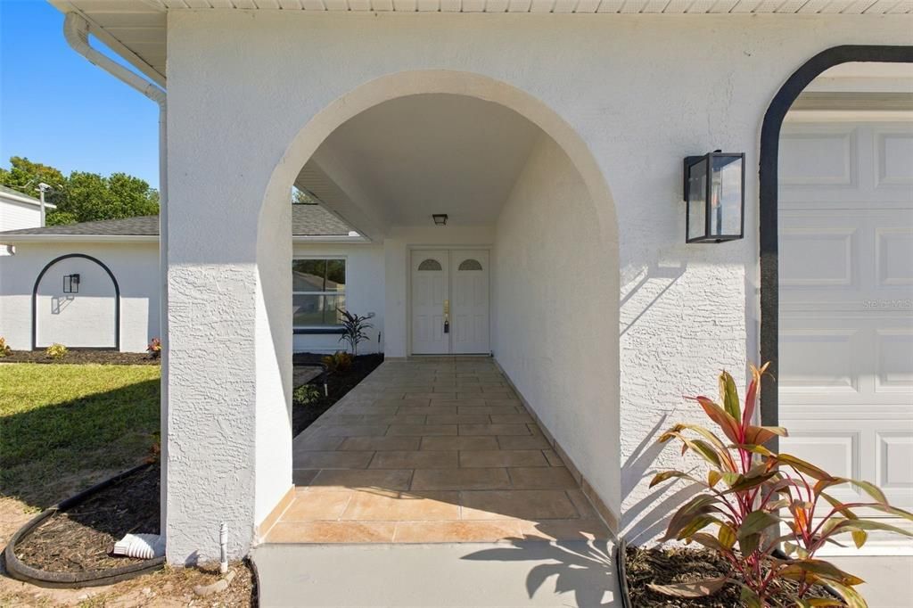 For Sale: $369,000 (3 beds, 2 baths, 1527 Square Feet)