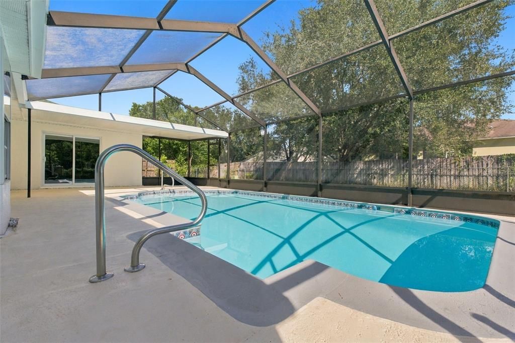 For Sale: $369,000 (3 beds, 2 baths, 1527 Square Feet)