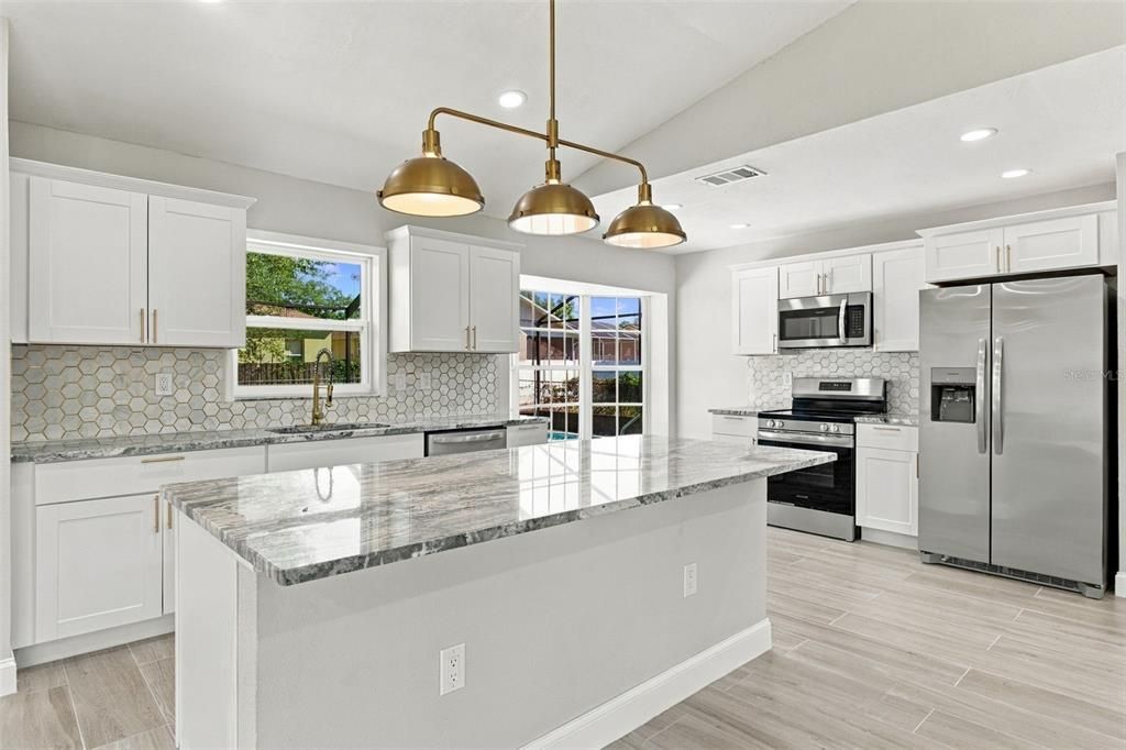 For Sale: $369,000 (3 beds, 2 baths, 1527 Square Feet)
