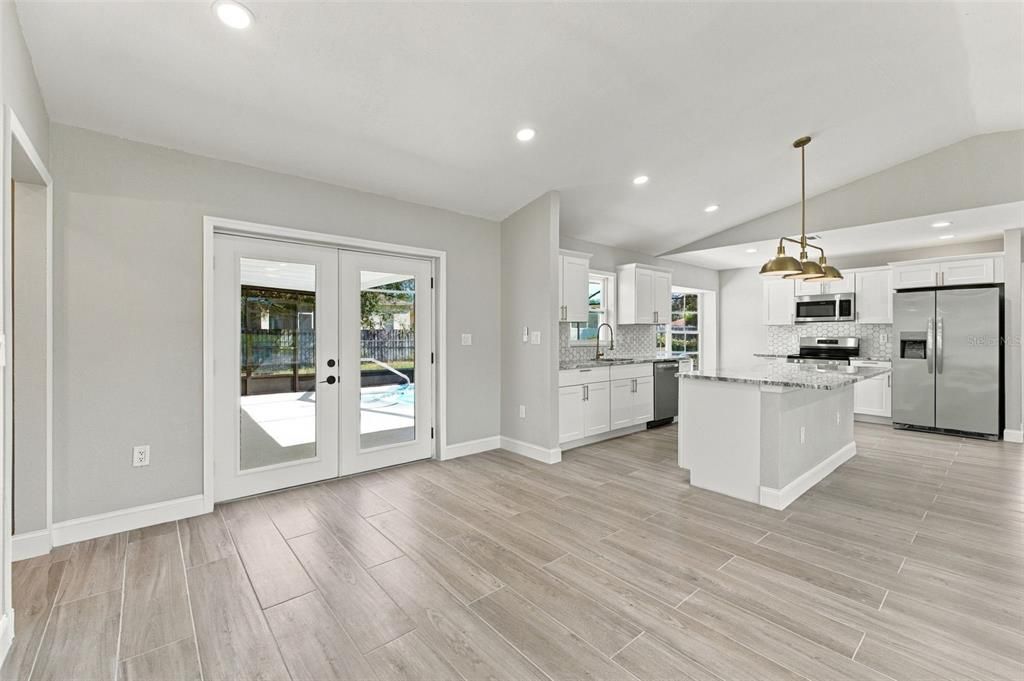 For Sale: $369,000 (3 beds, 2 baths, 1527 Square Feet)