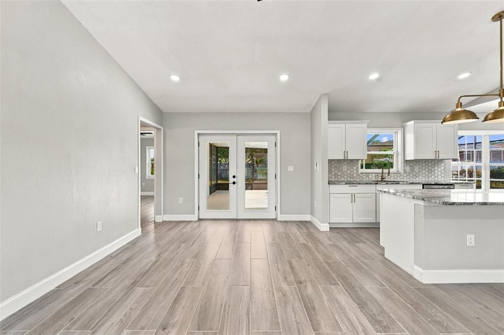 For Sale: $369,000 (3 beds, 2 baths, 1527 Square Feet)