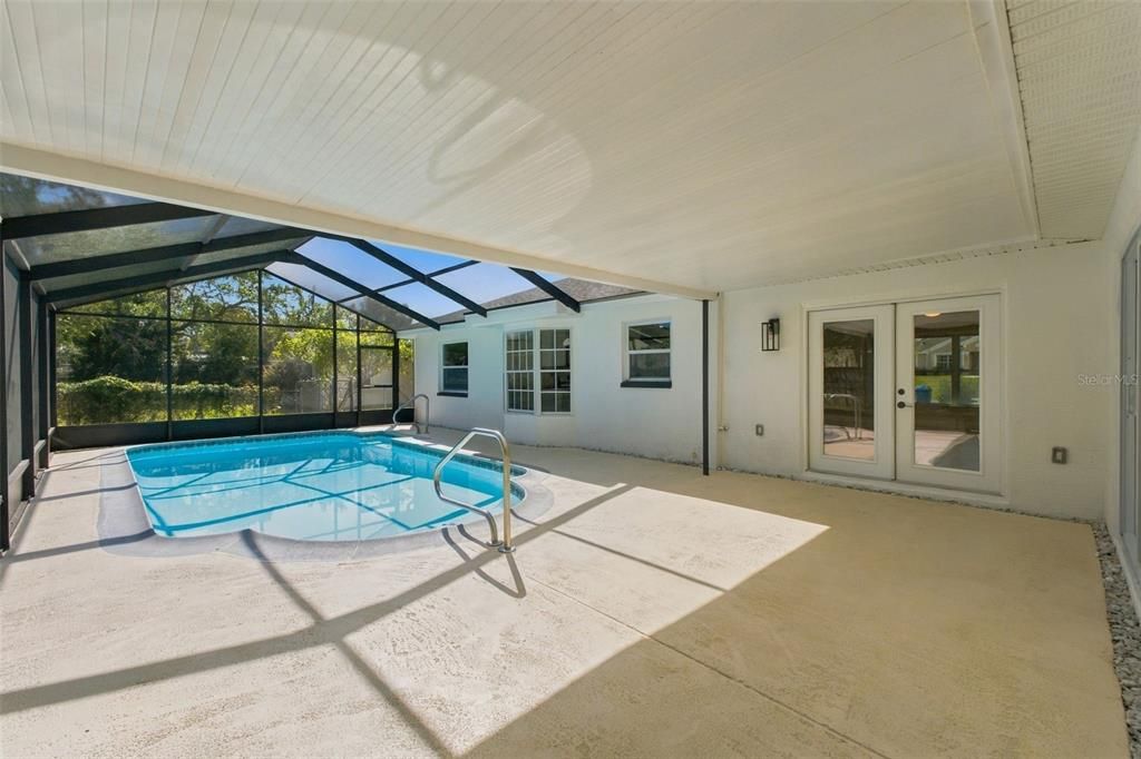 For Sale: $369,000 (3 beds, 2 baths, 1527 Square Feet)