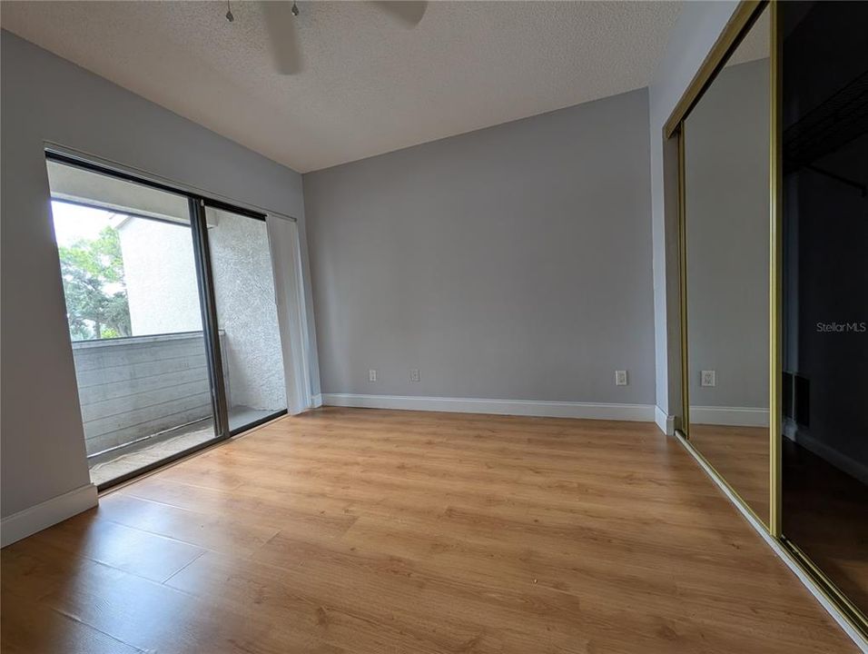 В аренду: $1,850 (2 спален, 2 ванн, 1040 Квадратных фут)