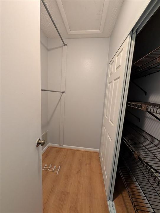 В аренду: $1,850 (2 спален, 2 ванн, 1040 Квадратных фут)