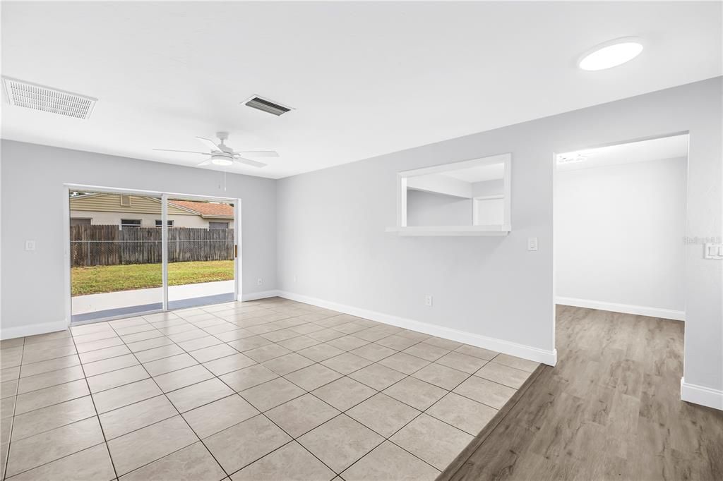 En Venta: $349,000 (3 camas, 2 baños, 1456 Pies cuadrados)