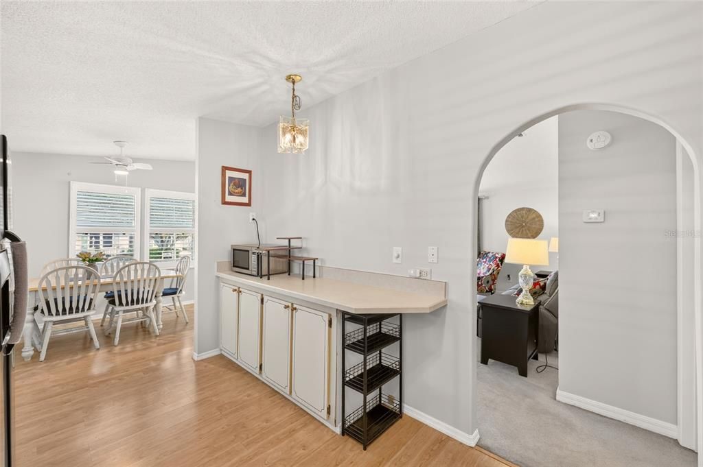 На продажу: $199,700 (2 спален, 2 ванн, 1092 Квадратных фут)