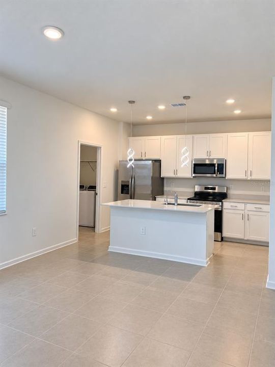 For Rent: $2,390 (3 beds, 2 baths, 1755 Square Feet)