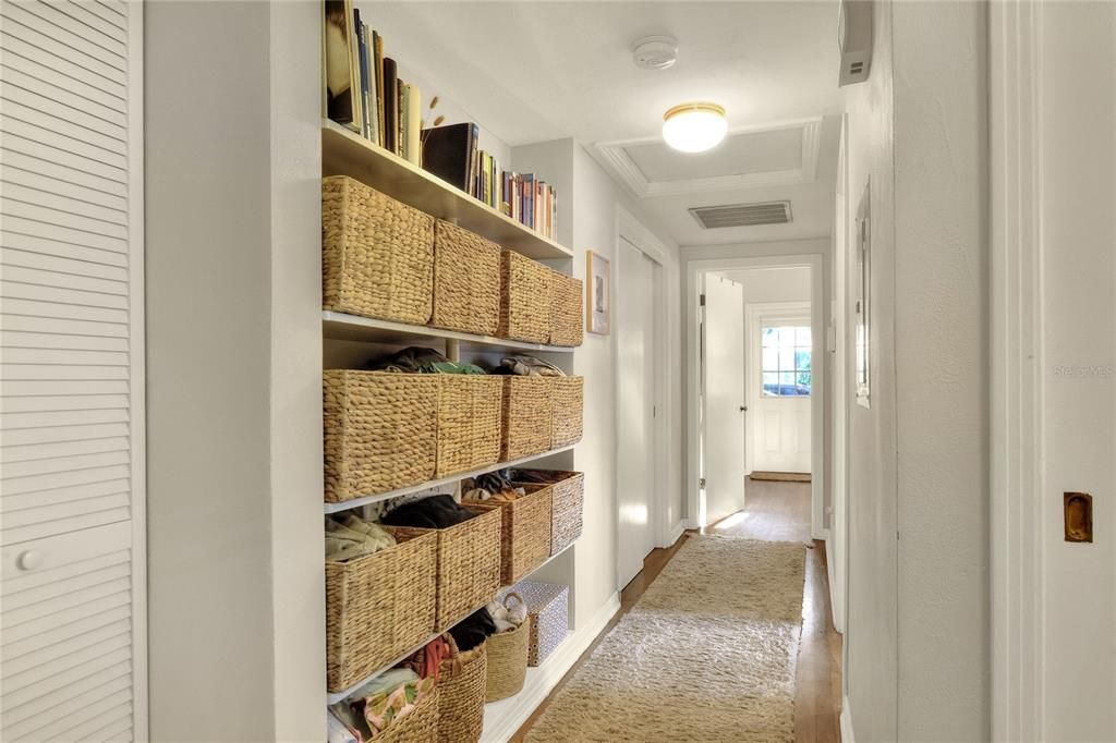 For Rent: $1,695 (2 beds, 1 baths, 800 Square Feet)