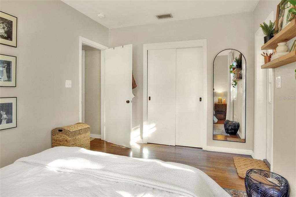 For Rent: $1,695 (2 beds, 1 baths, 800 Square Feet)
