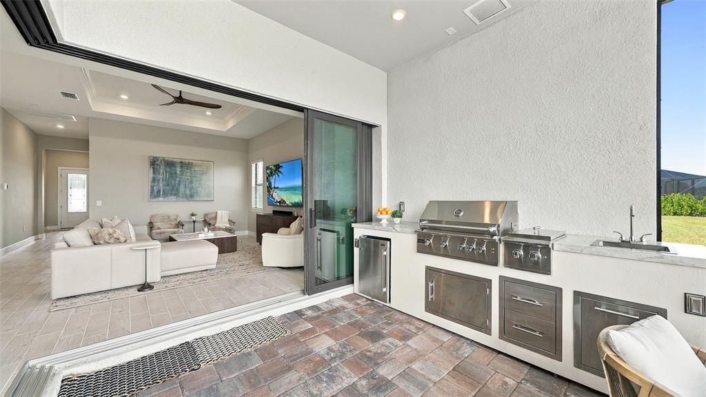 For Sale: $925,000 (3 beds, 3 baths, 2088 Square Feet)