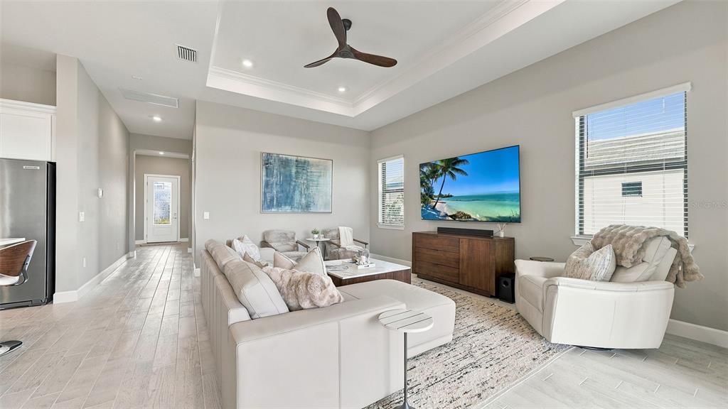 For Sale: $925,000 (3 beds, 3 baths, 2088 Square Feet)