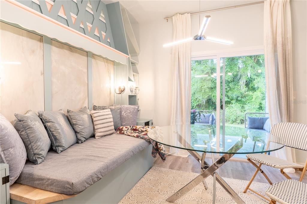 En Venta: $399,000 (4 camas, 2 baños, 1768 Pies cuadrados)