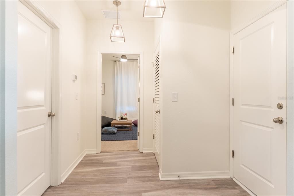 En Venta: $399,000 (4 camas, 2 baños, 1768 Pies cuadrados)