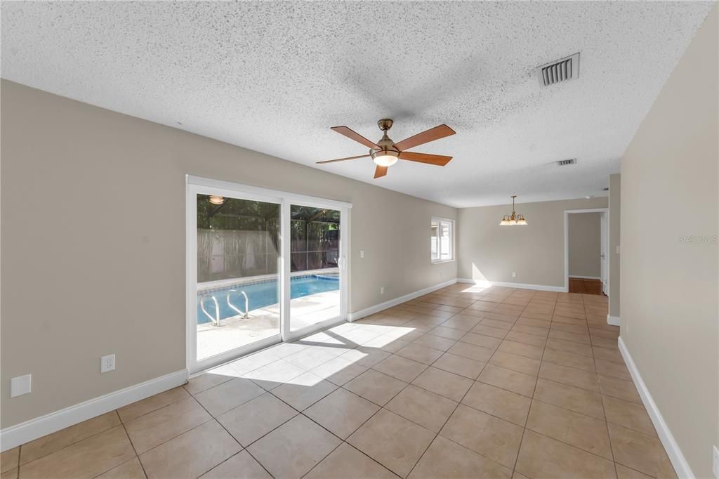 For Sale: $350,000 (3 beds, 2 baths, 1169 Square Feet)