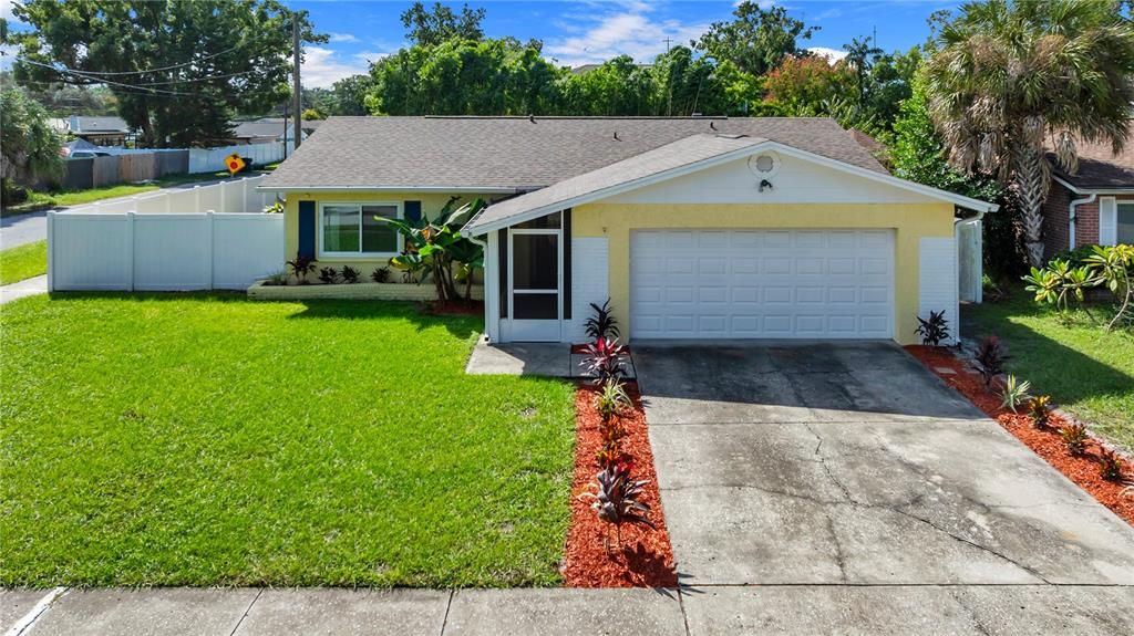 For Sale: $350,000 (3 beds, 2 baths, 1169 Square Feet)