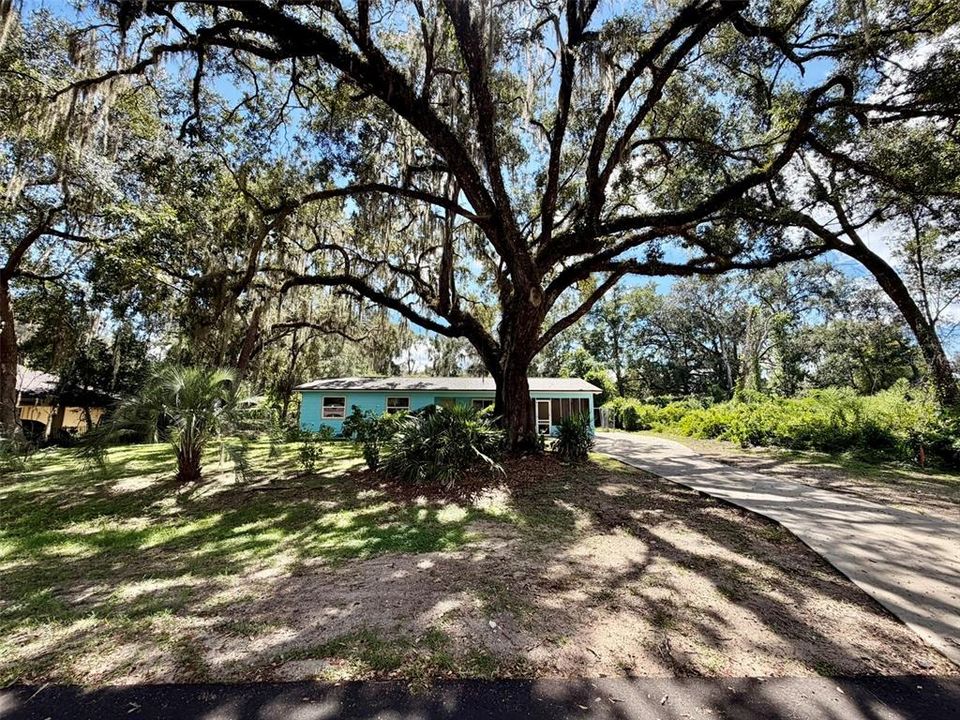 For Rent: $1,850 (3 beds, 2 baths, 1156 Square Feet)