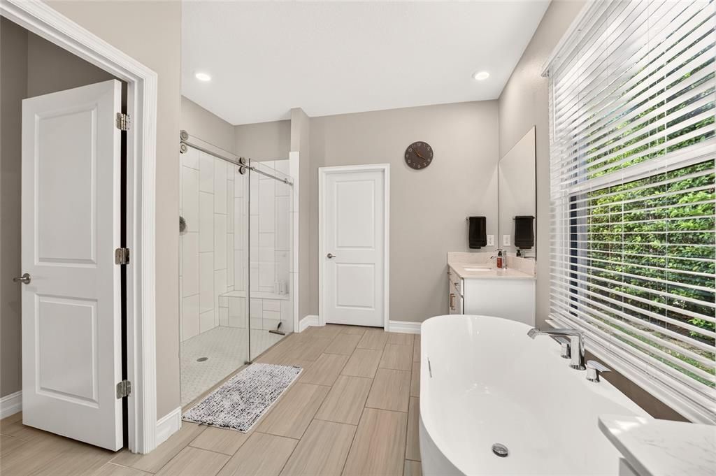 For Sale: $625,000 (5 beds, 4 baths, 3283 Square Feet)