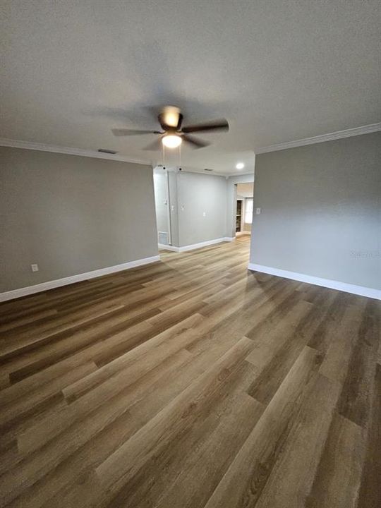 For Sale: $249,990 (4 beds, 2 baths, 1336 Square Feet)