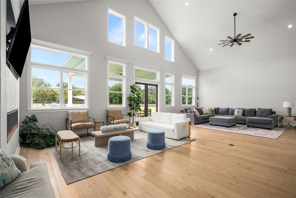 For Sale: $1,325,000 (5 beds, 3 baths, 4742 Square Feet)