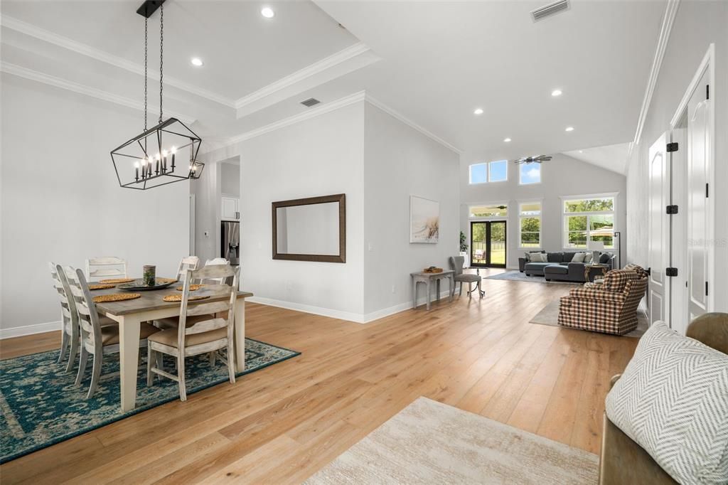 For Sale: $1,325,000 (5 beds, 3 baths, 4742 Square Feet)