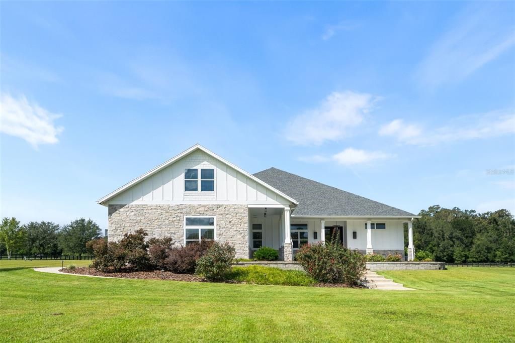 For Sale: $1,325,000 (5 beds, 3 baths, 4742 Square Feet)