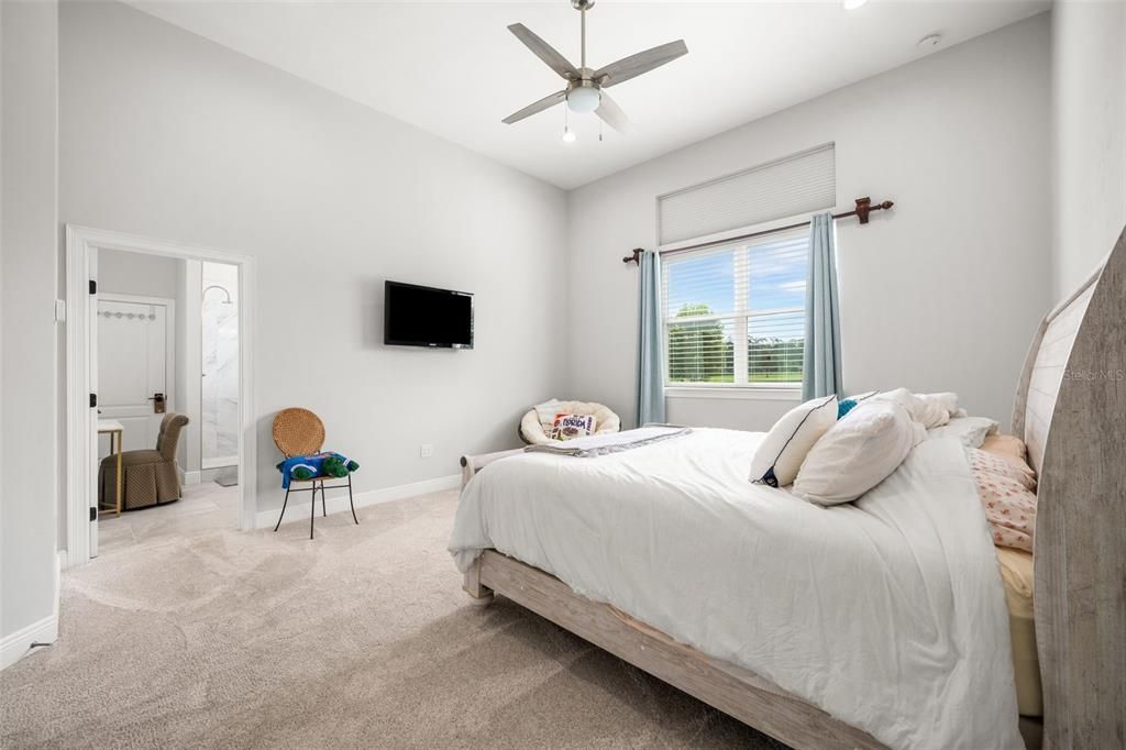 For Sale: $1,325,000 (5 beds, 3 baths, 4742 Square Feet)