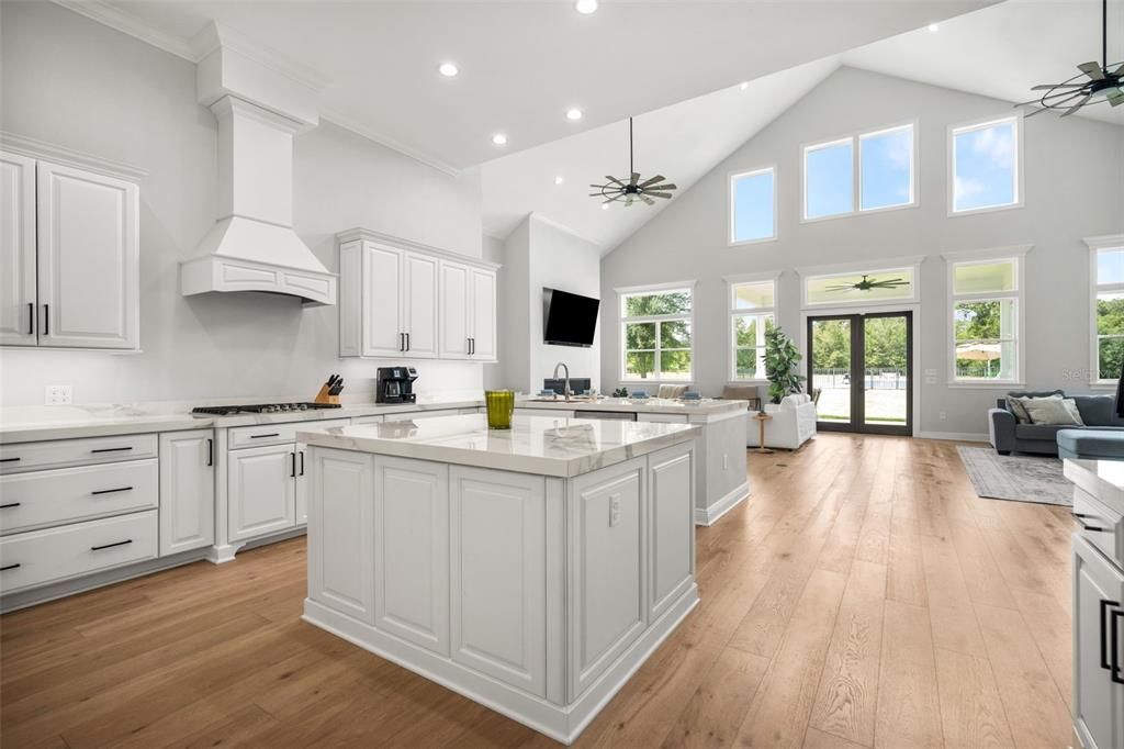 For Sale: $1,325,000 (5 beds, 3 baths, 4742 Square Feet)